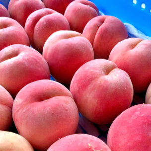 福島の桃をお届けします。